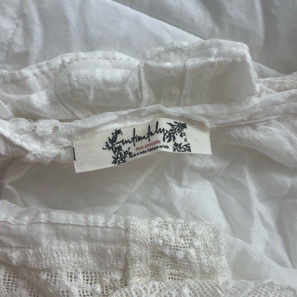 White Ruffled Lace Romper - Picture 5 of 5